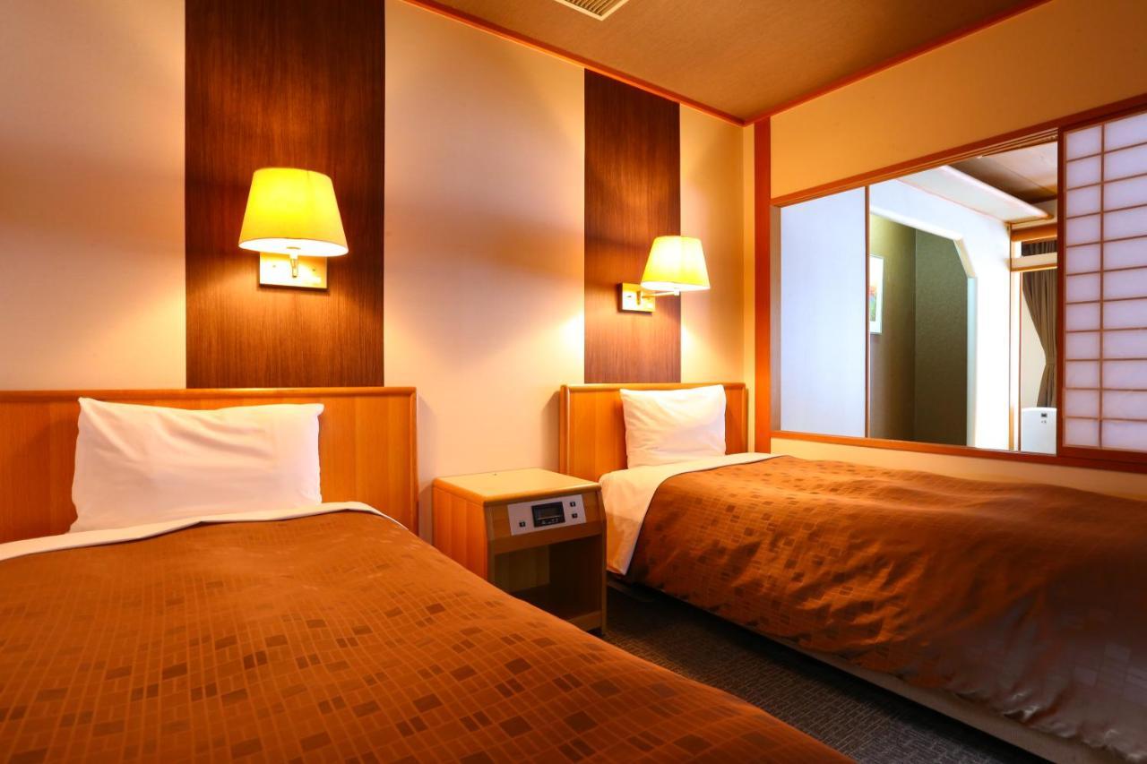 Hotel Ooedo Onsen Monogatari Ikaho à Shibukawa Extérieur photo
