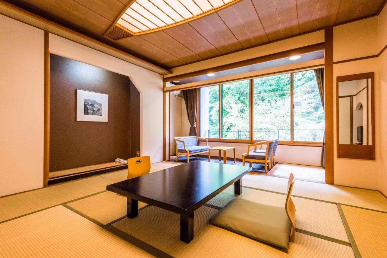 Hotel Ooedo Onsen Monogatari Ikaho à Shibukawa Extérieur photo