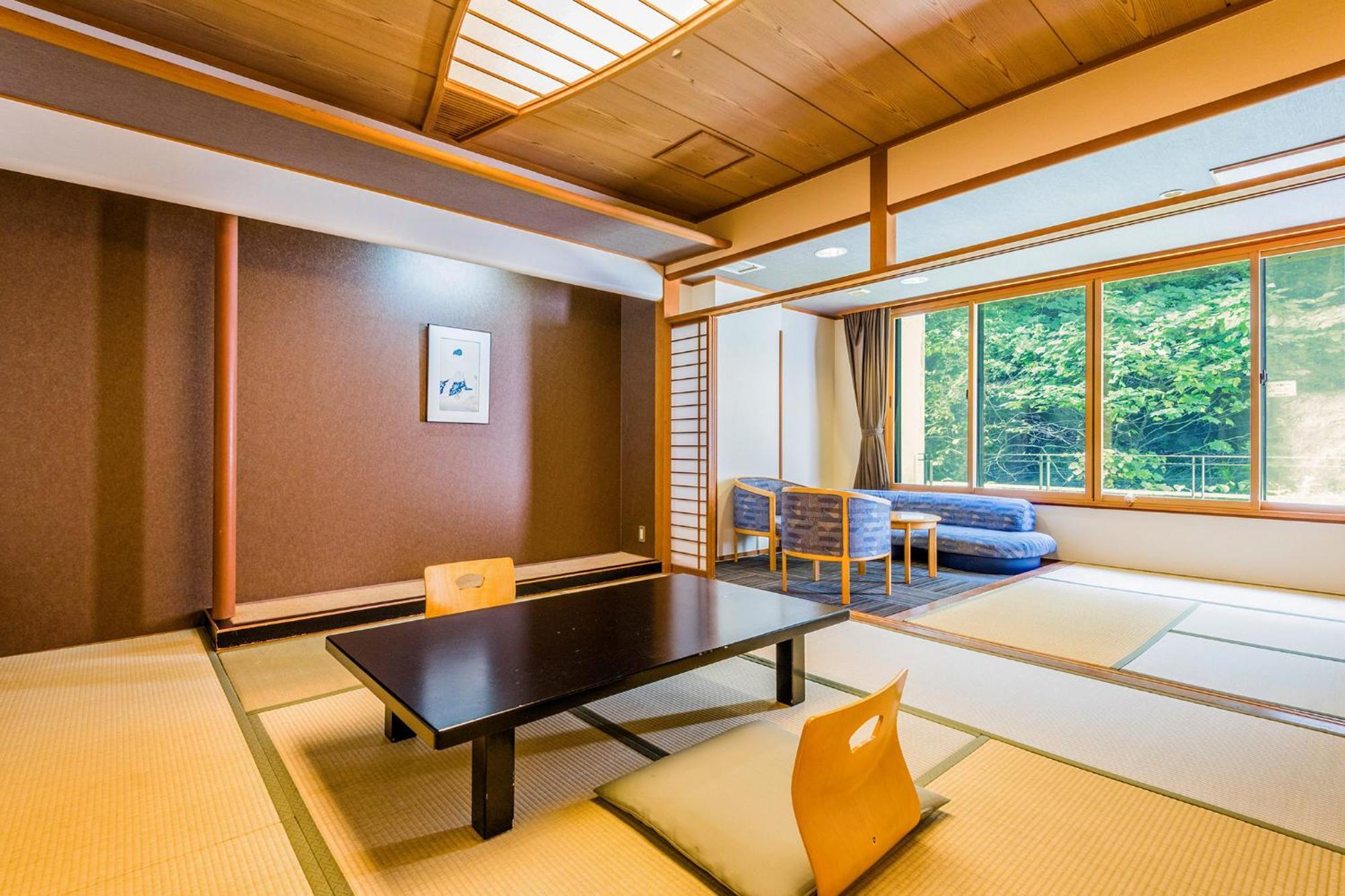 Hotel Ooedo Onsen Monogatari Ikaho à Shibukawa Extérieur photo